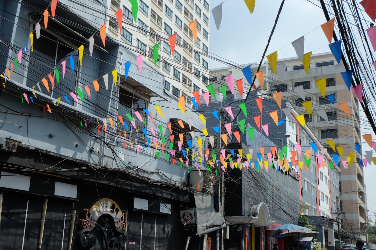 Hostel Slumwhite Bangkok Exterior foto